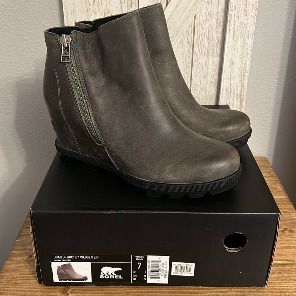 Sorrel Joan of Arctic Wedge II Zip Size 7